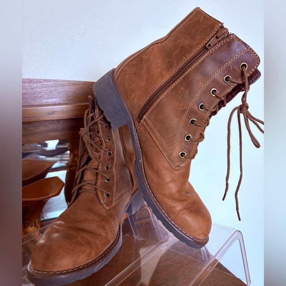 Clark’s Orinoco  brown leather lace up boots size 9 women’s side zipper #83425